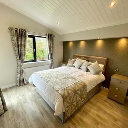 *Luxury Holiday Home With Hot Tub Close To Beach* Penally Eksteriør billede