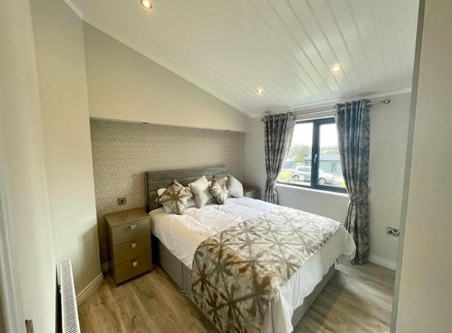 *Luxury Holiday Home With Hot Tub Close To Beach* Penally Eksteriør billede