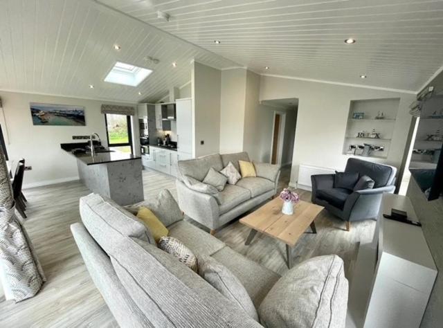 *Luxury Holiday Home With Hot Tub Close To Beach* Penally Eksteriør billede