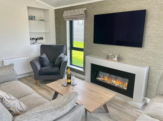 *Luxury Holiday Home With Hot Tub Close To Beach* Penally Eksteriør billede